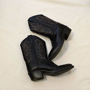 CODY JAMES BOYS WESTERN BOOTS SIZE 2